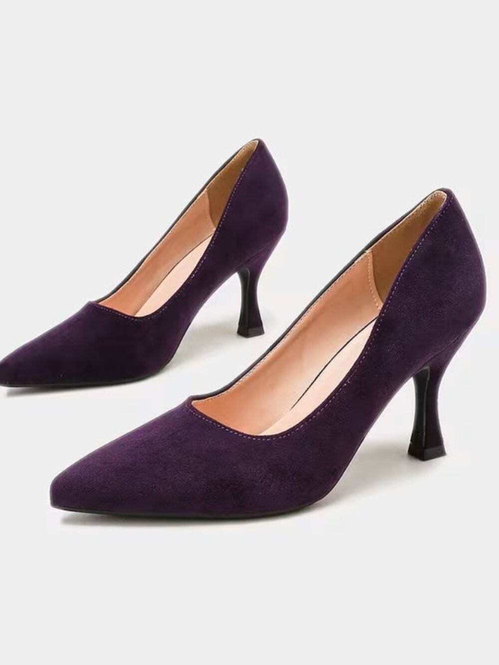 Ultra Suede like Purple Heels Size 37(7)